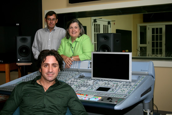 (Seated) Steve Azar (back l-r) Dr. Benton C. “Cooper” Johnson, chair of Entrepreneurship and Business Technology, and Tricia Walker, director of the Delta Music Institute.