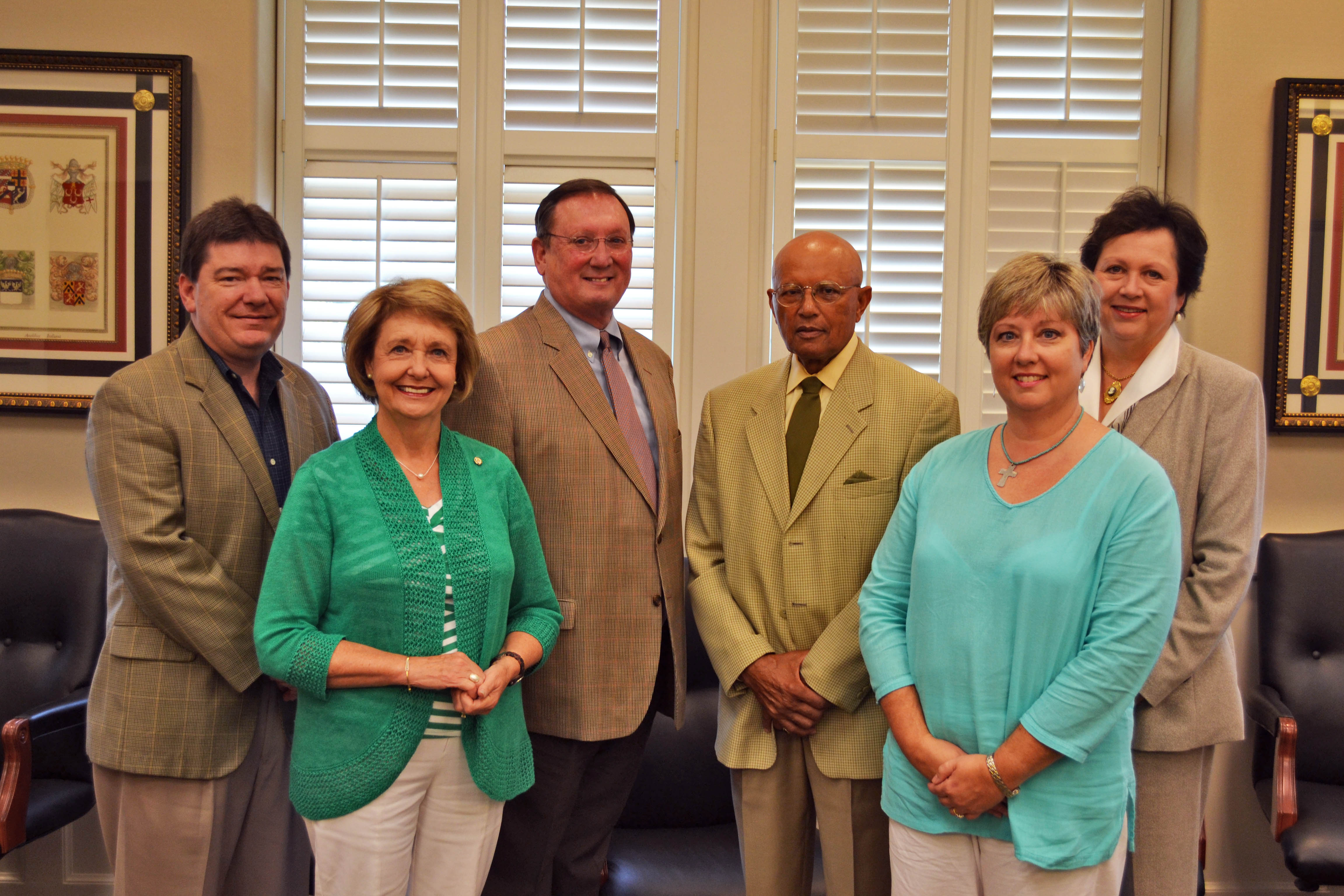 PHOTO:  The advisory board’s members include Vicki Fioranelli, Dr. Cass Pennington, Peter Jernberg, Beverly Johnston, and Dean of the College of Education and Human Sciences, Leslie Griffin. Not pictured is Butch Scipper. Gary Bouse was present as an Alumni Foundation representative. 
