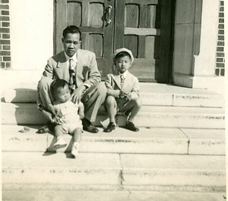 George Seu and his children on the steps of First Baptist Church, Greenville, MS