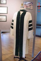 Commencement gown