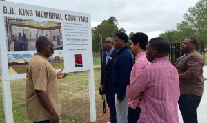 Robert Terrell talks with NOMAS members about plans for the B.B. King Memorial Courtyard.
