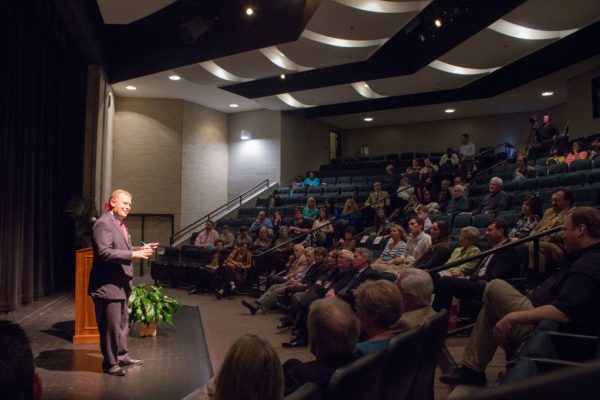 Colloquia-Speaker-crowd-shot-1024x682